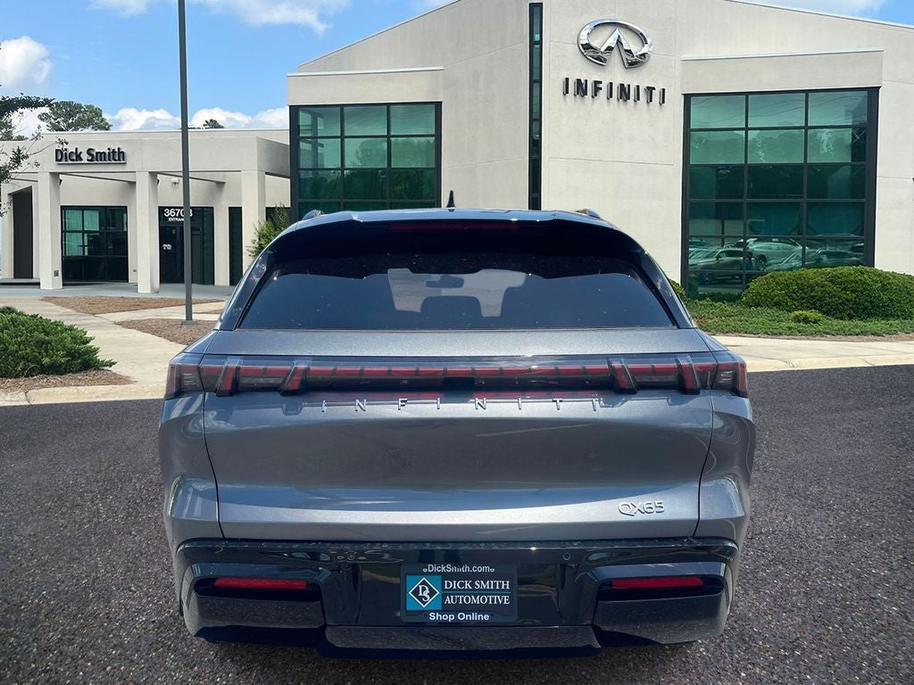 2027 INFINITI QX65 LUXE