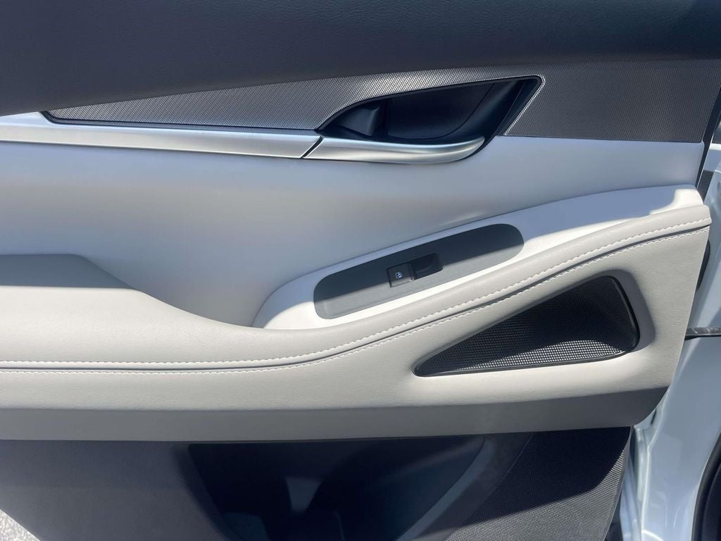 2027 INFINITI QX65 LUXE