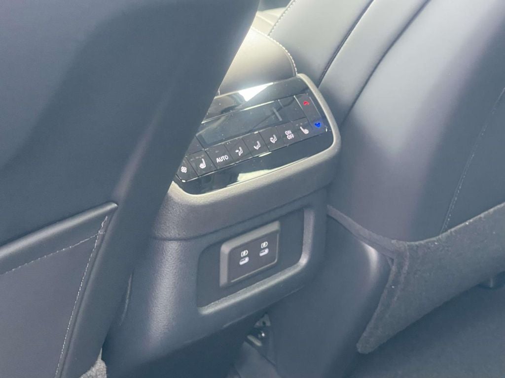 2027 INFINITI QX60 Luxe FWD