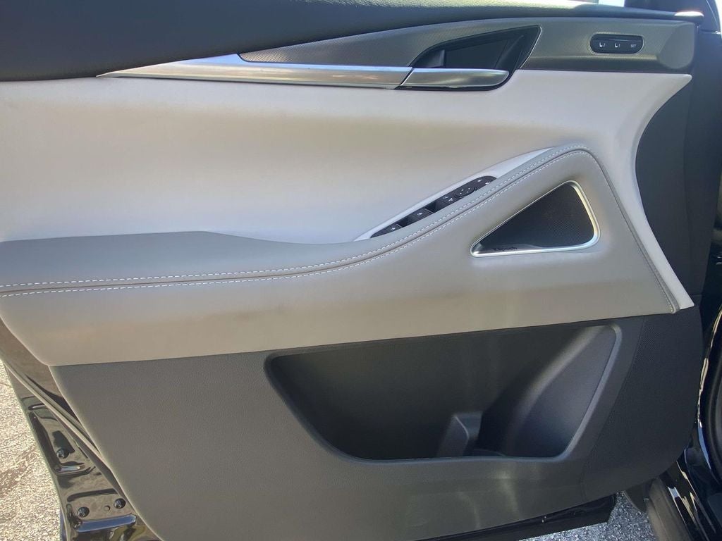 2027 INFINITI QX60 Luxe FWD