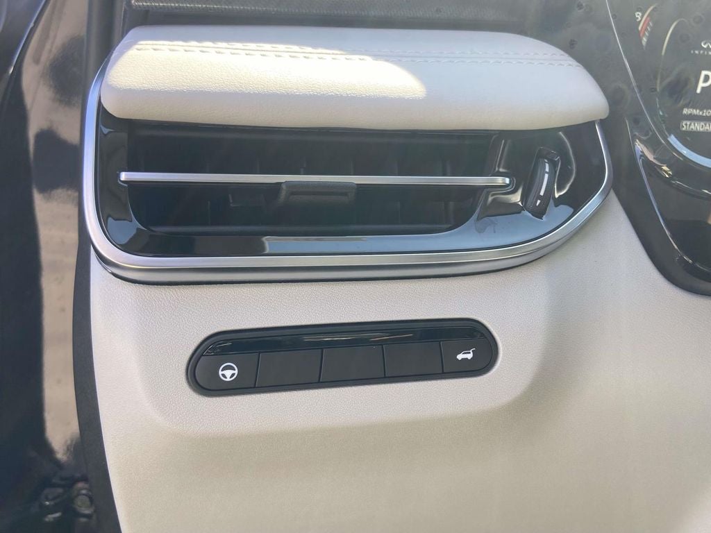 2027 INFINITI QX60 Luxe FWD