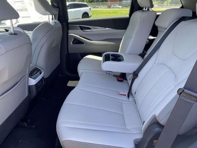 2027 INFINITI QX60 LUXE