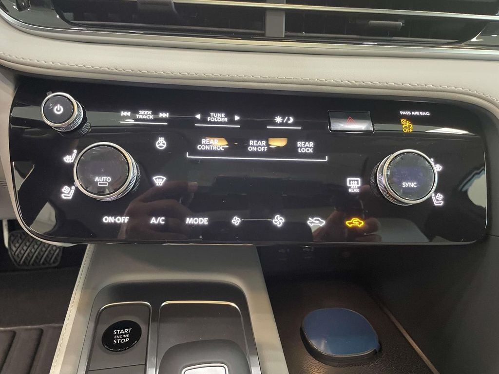 2027 INFINITI QX60 LUXE