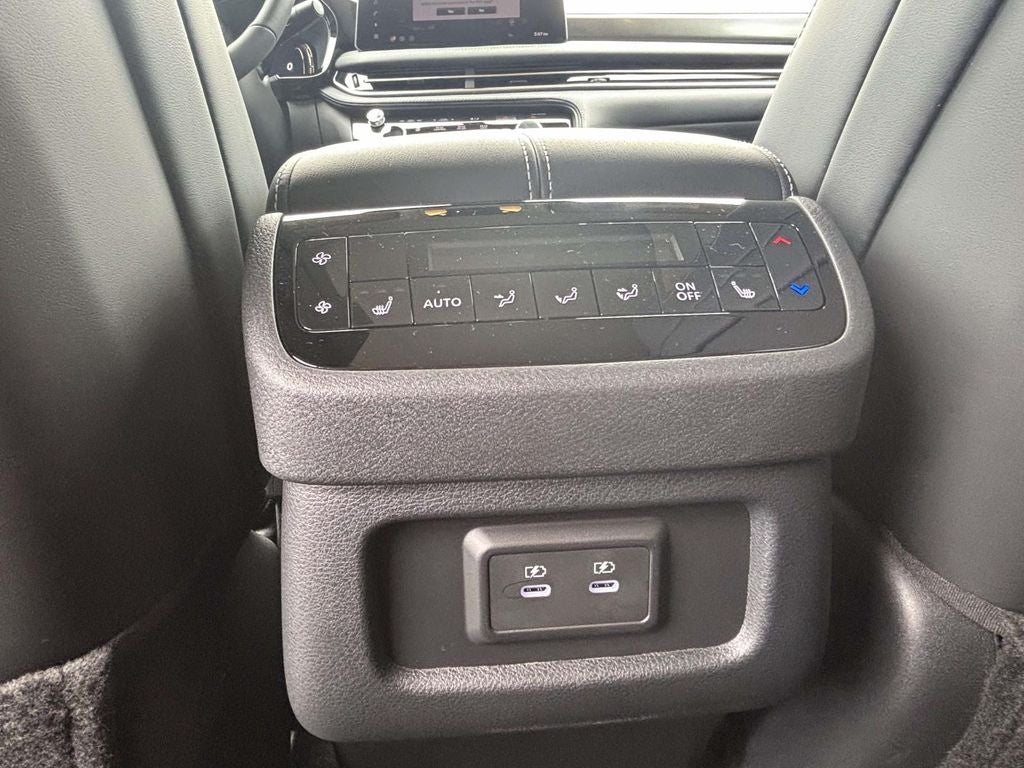 2027 INFINITI QX60 Luxe FWD