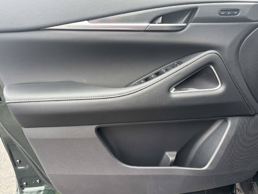 2027 INFINITI QX60 Luxe FWD