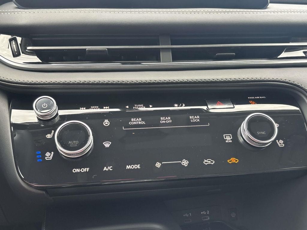 2027 INFINITI QX60 Luxe FWD