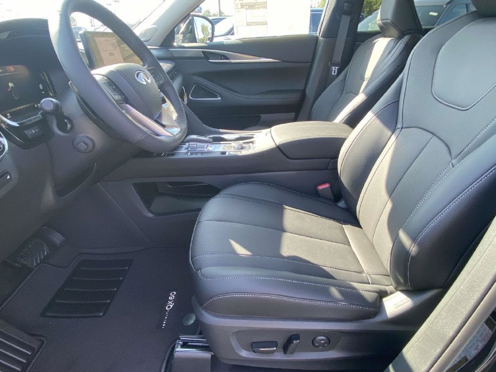 2027 INFINITI QX60 Luxe AWD