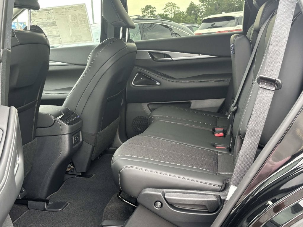 2027 INFINITI QX60 Luxe AWD