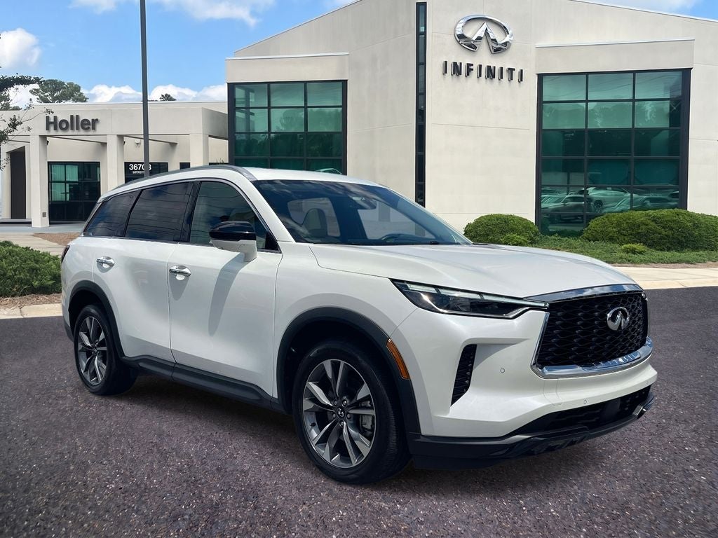 2025 INFINITI QX60 LUXE
