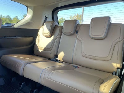 2027 INFINITI QX80 Luxe 4WD