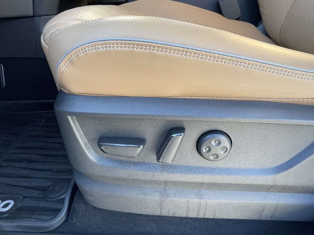 2027 INFINITI QX80 Luxe 4WD