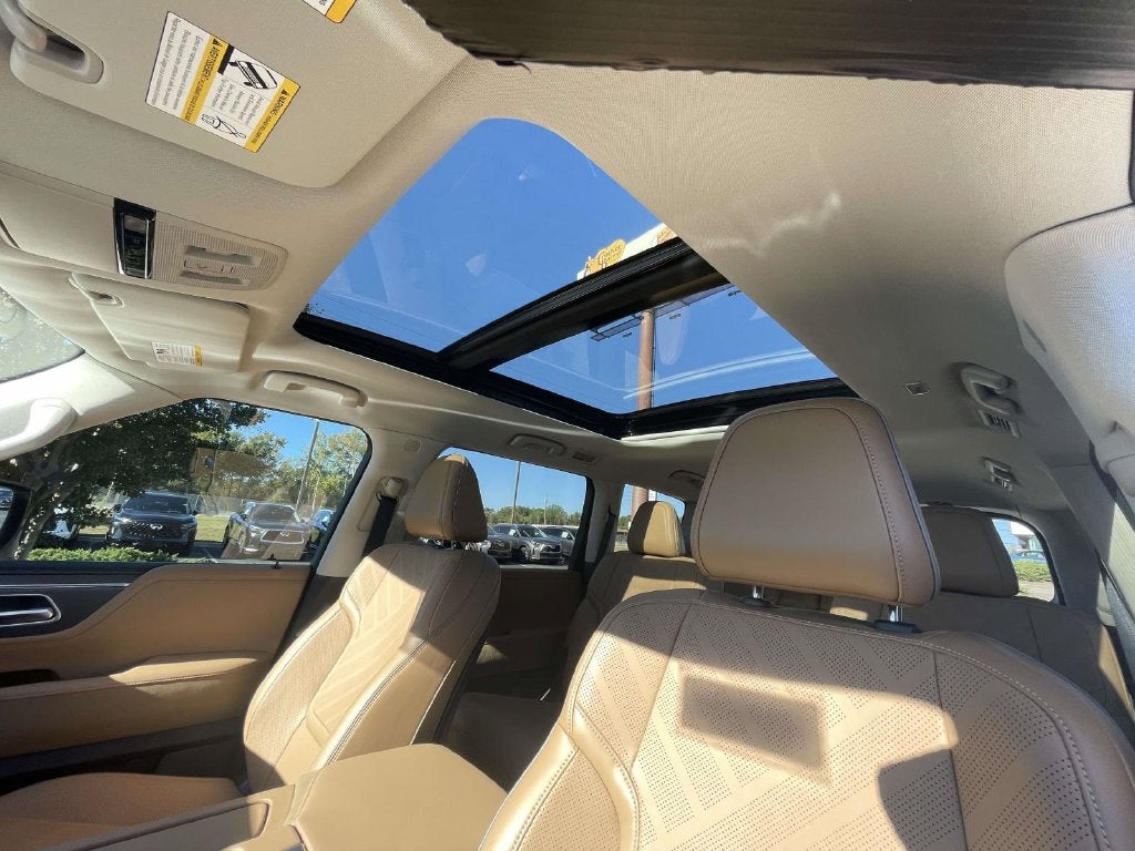 2027 INFINITI QX80 Luxe 4WD