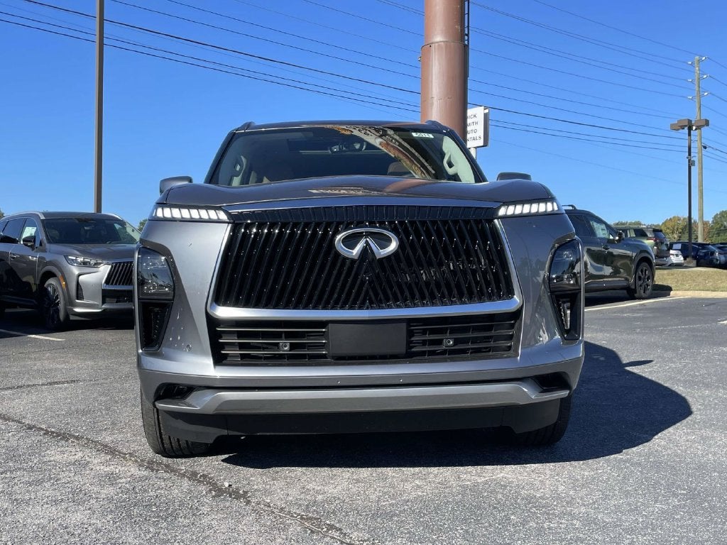 2027 INFINITI QX80 Luxe 4WD