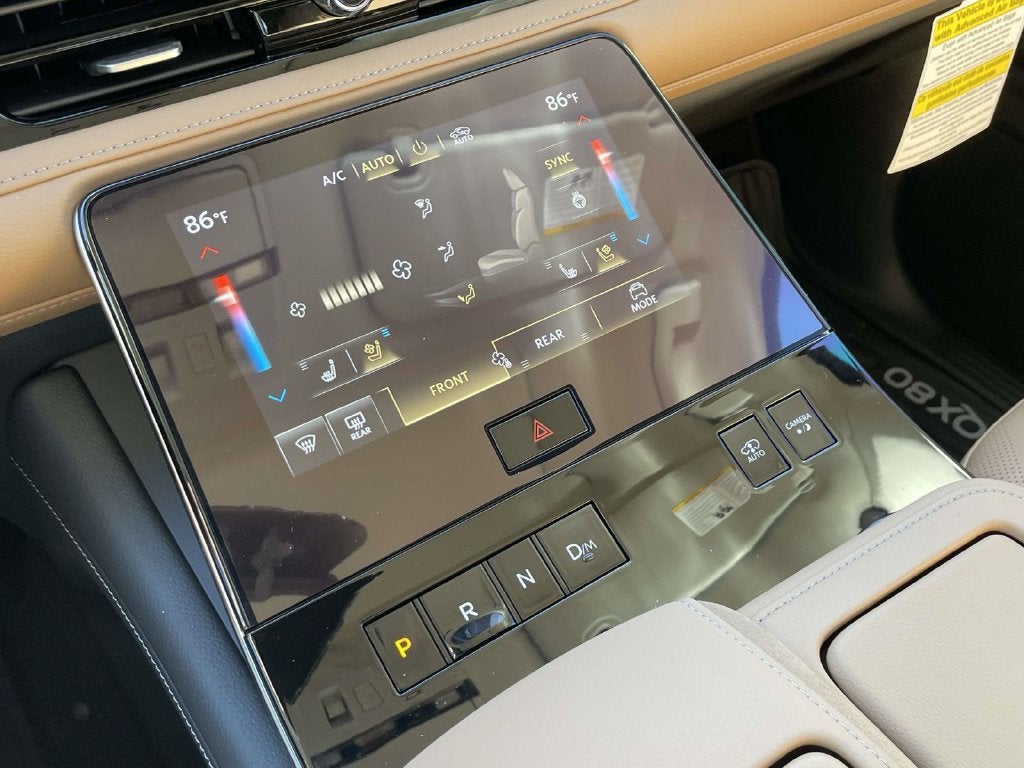 2027 INFINITI QX80 Luxe 4WD
