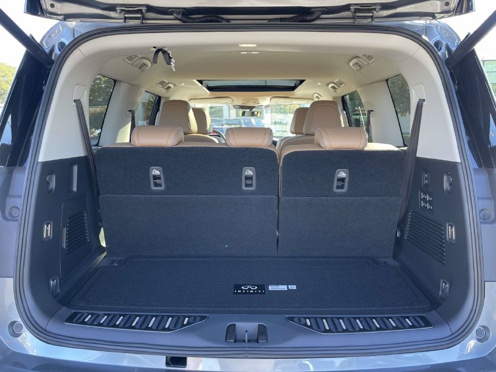 2027 INFINITI QX80 Luxe 4WD