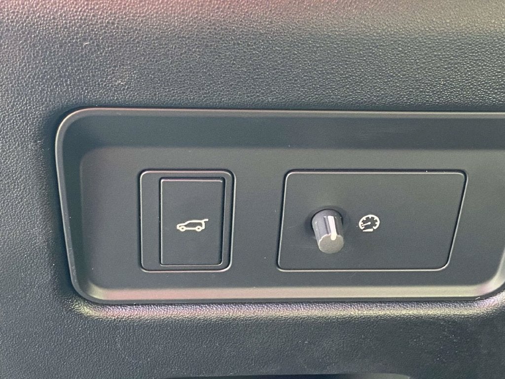 2024 Land Rover Discovery Metropolitan Edition