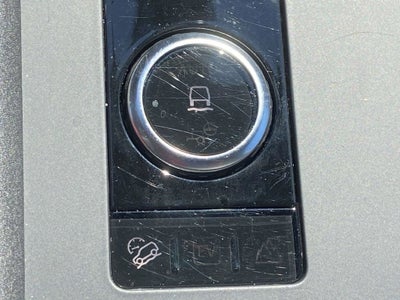 2024 Land Rover Discovery Metropolitan Edition