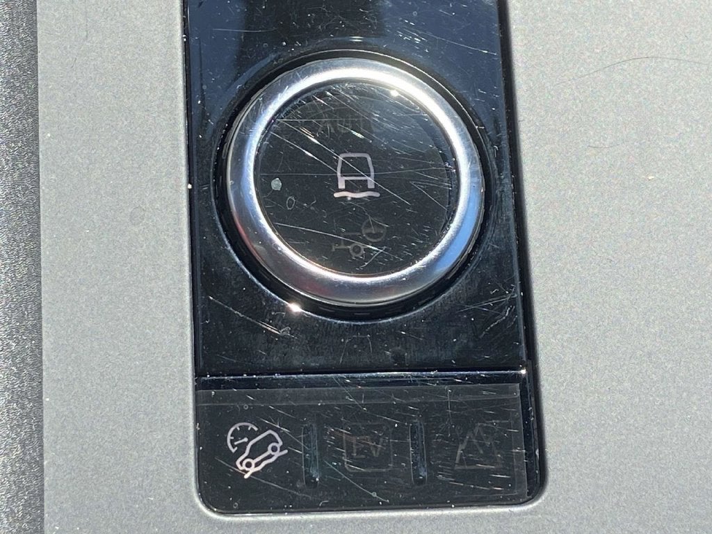 2024 Land Rover Discovery Metropolitan Edition