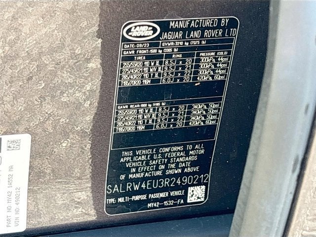 2024 Land Rover Discovery Metropolitan Edition - Photo 38