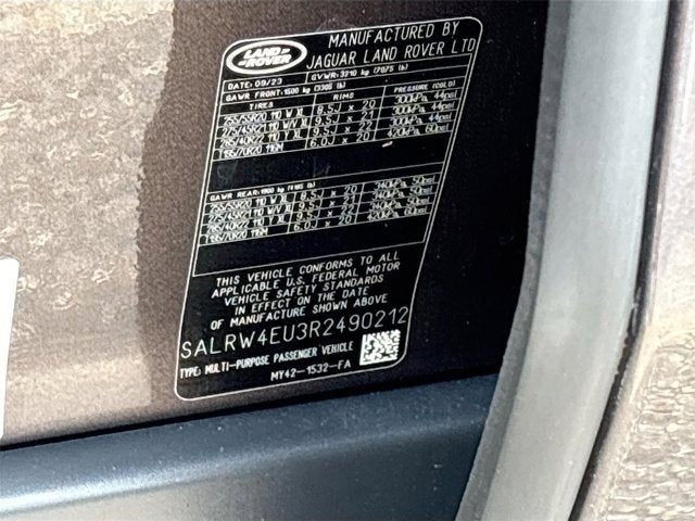 2024 Land Rover Discovery Metropolitan Edition