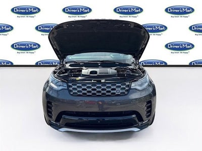 2024 Land Rover Discovery Metropolitan Edition